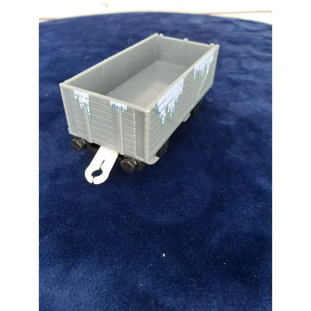 2009 Thomas & Friends Trackmaster Grey Paint‎ Splatter Car